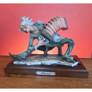 Vintage Giuseppe Armani Accordion Playing figurine Rare Retired #121/975 Italy
